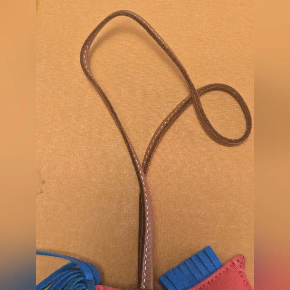 Hermès Red Horse-Shaped Bag Charm - Picture 5 of 11